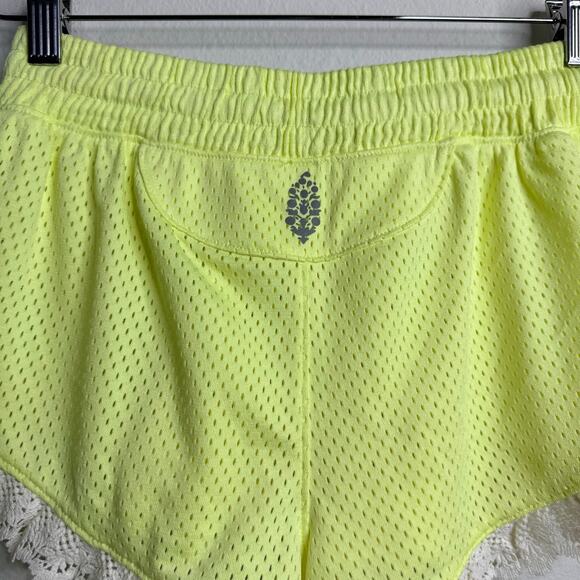 Free People shorts activewear sportswear stretchy yoga workout gym Medium - Picture 8 of 11